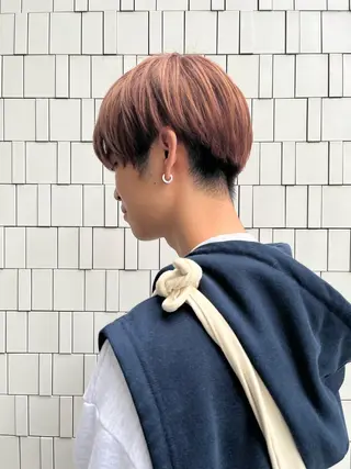 カラー メンズ 切りっぱなしボブ 艶カラー🌷江梨🍎のヘアスタイル