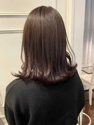 ミディアム カラー 安藤 佑衣のヘアスタイル