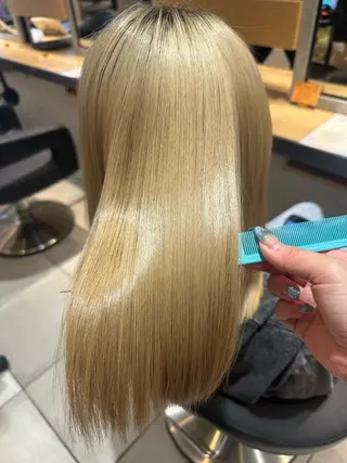 カラー 福井 美夢のヘアスタイル