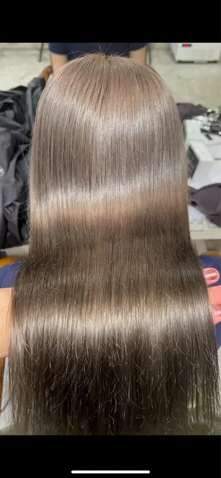ロング カラー 近藤 乃紀のヘアスタイル