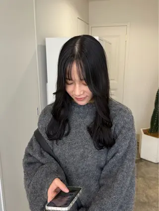 ミディアム カラー 🟡ひろの/ツヤ カラー/髪質改善🟡のヘアスタイル