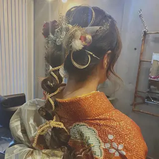 ロング カラー パーマ ヘアアレンジ メンズ キッズ ネイル マツエク・マツパ アイブロウ モリモト サナのヘアスタイル