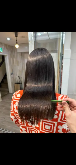 セミロング KEIGO/ ブリーチ、矯正特化のヘアスタイル