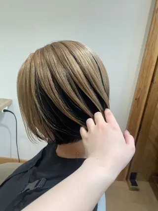 ミディアム 山口里莉 /ブリーチカラーのヘアスタイル