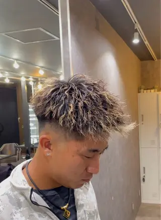 ショート RISE新小岩店所属・🔥ユウキ🔥 【メンズパーマ特化】のヘアスタイル