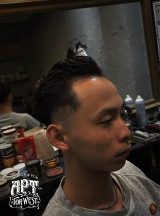 ショート メンズ APT.TOR WEST所属・賀本 泰我のヘアスタイル