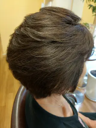 ショート カラー Uketoru所属・Uketoru 横田健のヘアスタイル