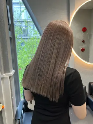 ミディアム カラー dao/ミルクティー /ブラウン/ブロンドのヘアスタイル