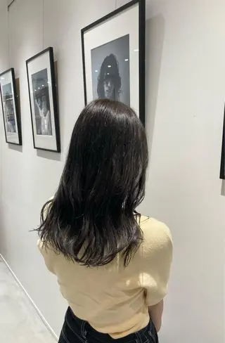 セミロング カラー CYAN.栄店所属・久野 紗愛のヘアスタイル