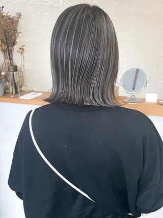 カラー 岡本 雅紀のヘアスタイル