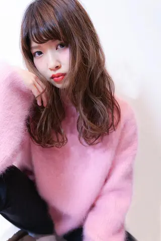 セミロング nolla(ノーラ)所属・YOKOI SHINJIのヘアスタイル