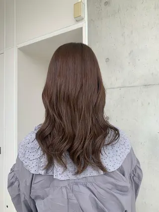 セミロング カラー カネコ ユカリのヘアスタイル