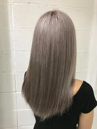 ロング カラー イズ ミのヘアスタイル