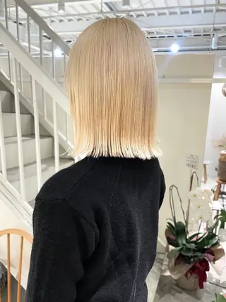 ミディアム カラー 林 千聖のヘアスタイル