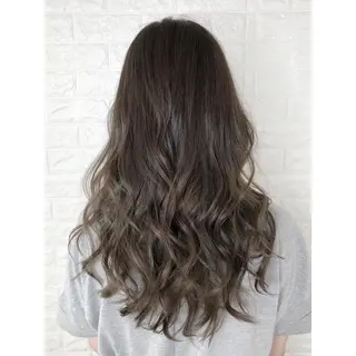 セミロング カラー KIZU 髪質改善 オカルト怪談のヘアスタイル