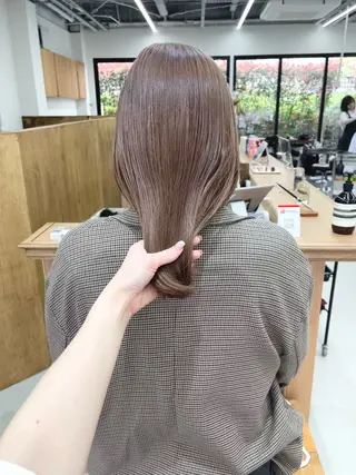 ミディアム カラー ヘアアレンジ esu 心斎橋店所属・ena/ブリーチなし 心斎橋・ベージュ🎀のヘアスタイル