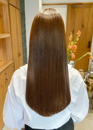 セミロング 東 友貴のヘアスタイル