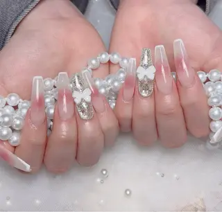 ネイル マギー ネイル🦋のネイルデザイン