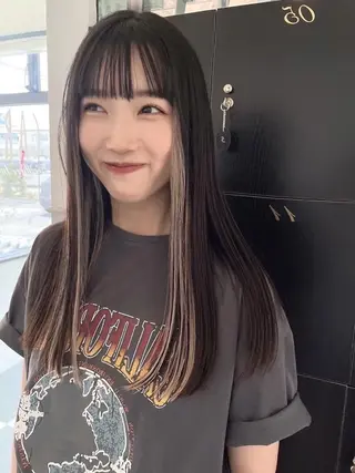 ロング カラー 吉井 結唯のヘアスタイル
