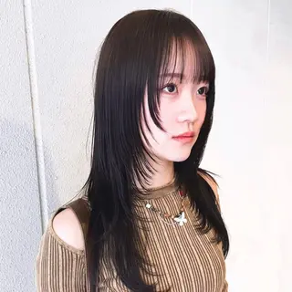 セミロング カラー ハイトーン/ウルフ/ レイヤー/Asukaのヘアスタイル