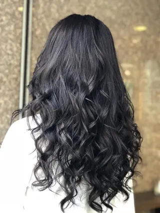 ロング 髪質改善×ハイトーン 中田啄也のヘアスタイル