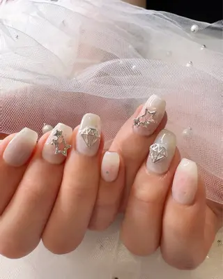 ネイル Mel所属・𝐌𝐞𝐥 𝐧𝐚𝐢𝐥のネイルデザイン