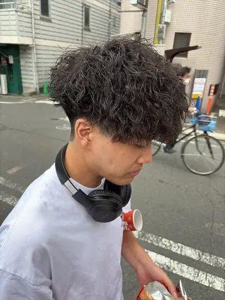 パーマ メンズ KING of hair by NOISM所属・梅田/メンズカット/ パーマ/秋本 大智のヘアスタイル