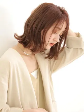 ミディアム カラー 畑中 さとこのヘアスタイル