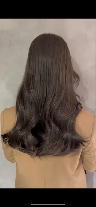 ロング カラー 艶感ワンホン color✨のヘアスタイル