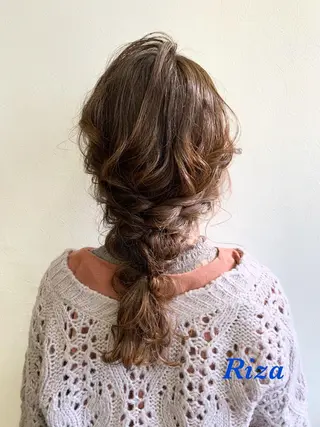 ヘアアレンジ HAIR MAKE Riza所属・谷口 弥生のヘアスタイル