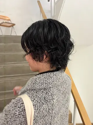 ショート パーマ e･n･u烏丸所属・やまのうち もえのヘアスタイル