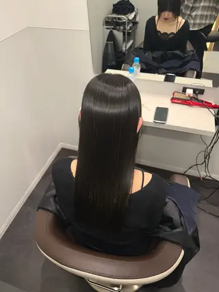 セミロング Wisteria所属・美髪特化✨ 伊織✨縮毛矯正✨のヘアスタイル