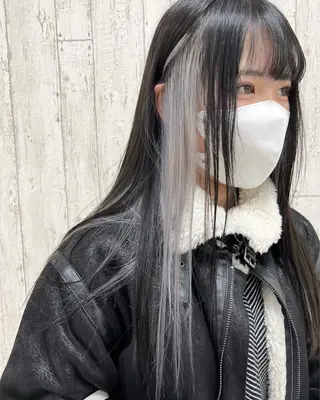 ロング インナーカラー👾 Chibiのヘアスタイル