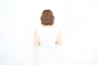 ショート カラー 向井 美緒のヘアスタイル