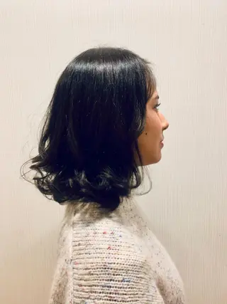 ミディアム 安藤 まどかのヘアスタイル