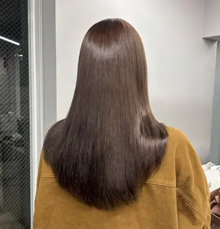 セミロング nude所属・𝐀𝐦𝐞𝐫𝐢 /透明感カラーのヘアスタイル