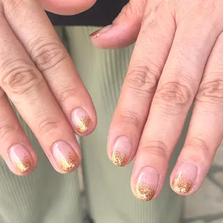 ネイル 坂口 莉愛のネイルデザイン