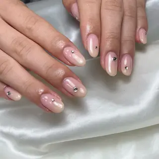 ネイル S LOUNGE NAIL所属・パーツたくさん🍓 SUMIのネイルデザイン