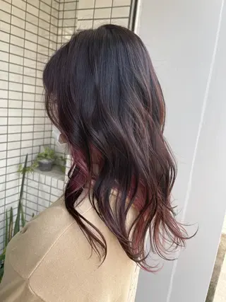 ミディアム StellA所属・アートディレクター ワダヒサノリのヘアスタイル