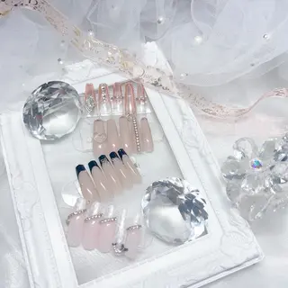 ネイル Yudia🦋 azuのネイルデザイン