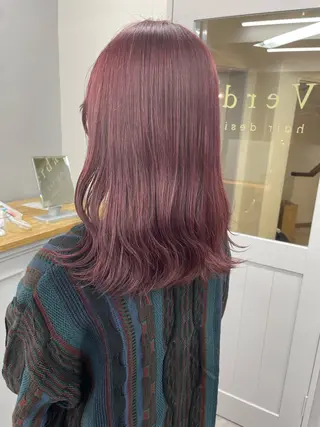 セミロング カラー ウルフカットモデル 🧃Shionのヘアスタイル