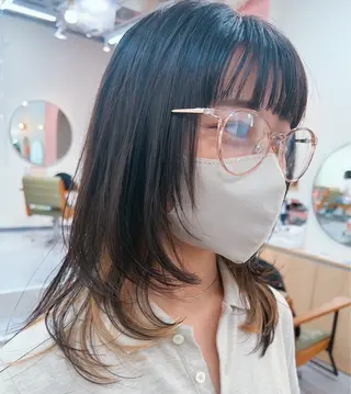 ミディアム カラー lou  by  revo所属・カット無料❗️🫧 由姫🫧のヘアスタイル