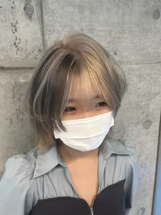 ミディアム カラー ヘアアレンジ 👑高評価多数エク ステ×ハイトーン唯澄のヘアスタイル