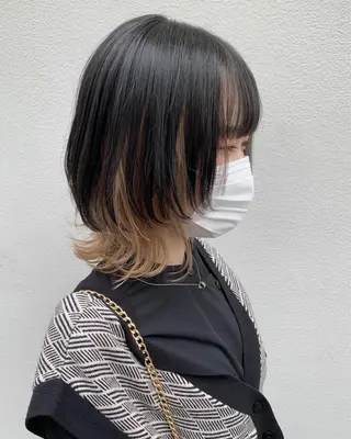 ミディアム ブリーチ/ウルフ ハッシュカット/石山のヘアスタイル