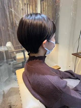 ショート カラー putri 川邉 優花のヘアスタイル