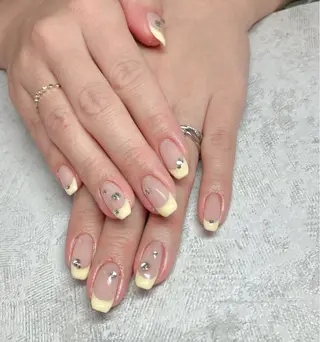 ネイル andulte MAIのネイルデザイン