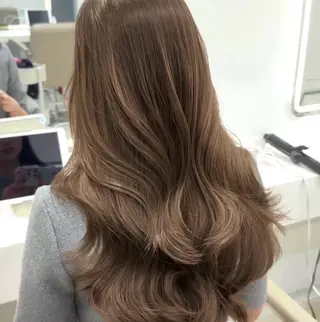 ロング IVE所属・渋谷/透け感カラー 髪質改善🫧Annaのヘアスタイル