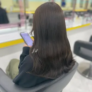 セミロング カラー ヘアアレンジ ☁️縮毛矯正✖️ 透明感☁️りくのヘアスタイル