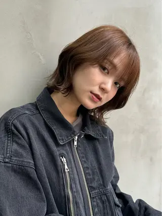 ミディアム 矢津田 侑のヘアスタイル