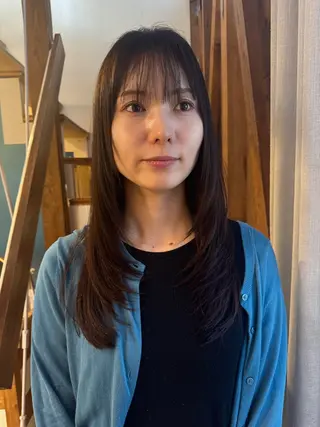 ロング 透明感カラー/ハイト ーン/メイク/umiのヘアスタイル